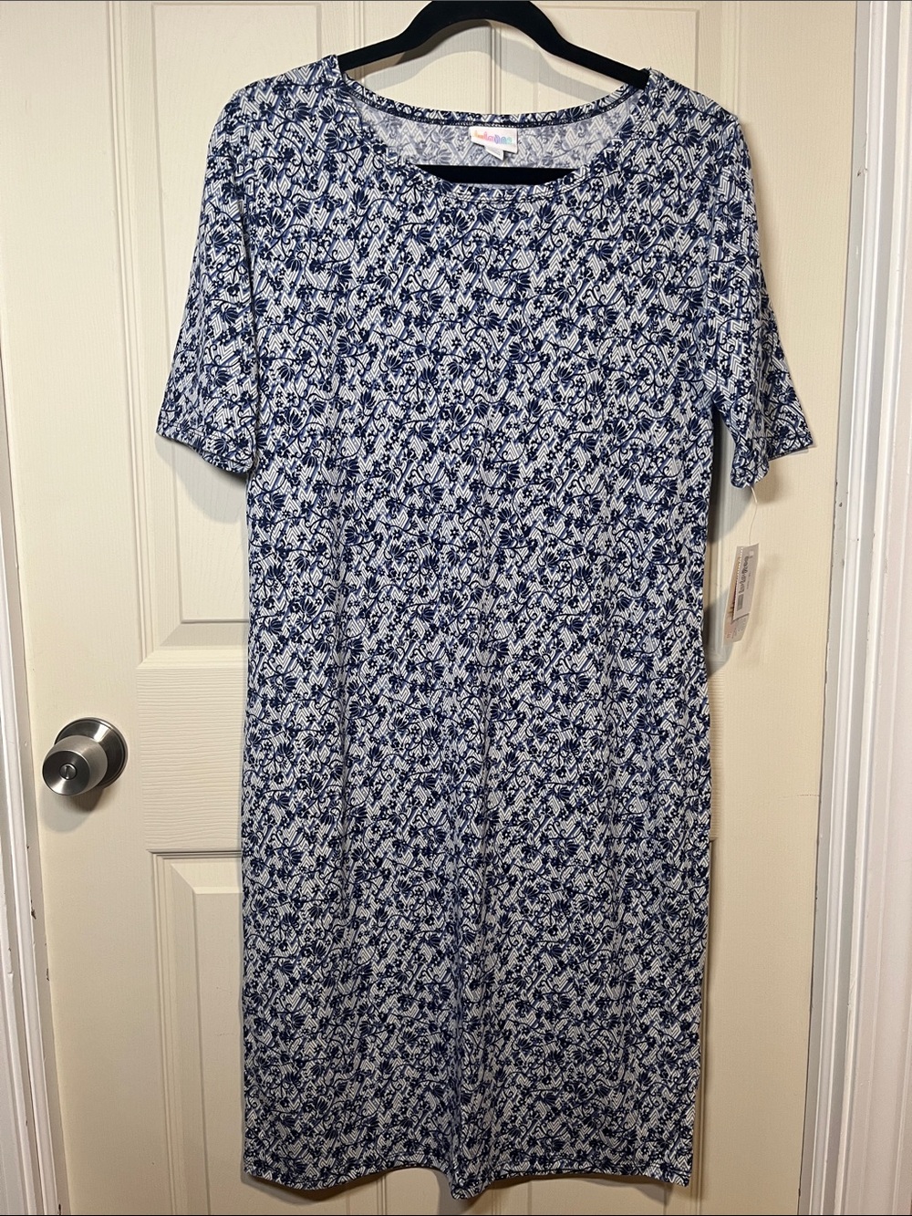 LuLaRoe Blue and White Floral Short Sleeve Dress